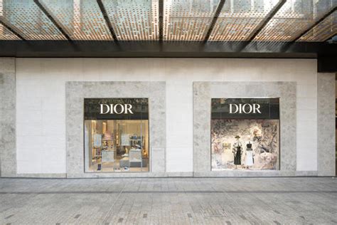 dior queens plaza.